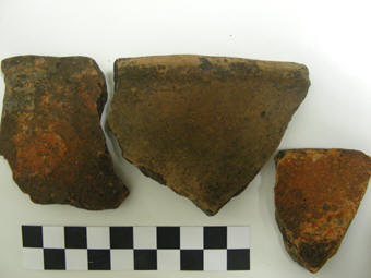 Keramické nálezy kultury s moravskou malovanou keramikou, stáří cca 6000 let, 340x255, 13.47 KB